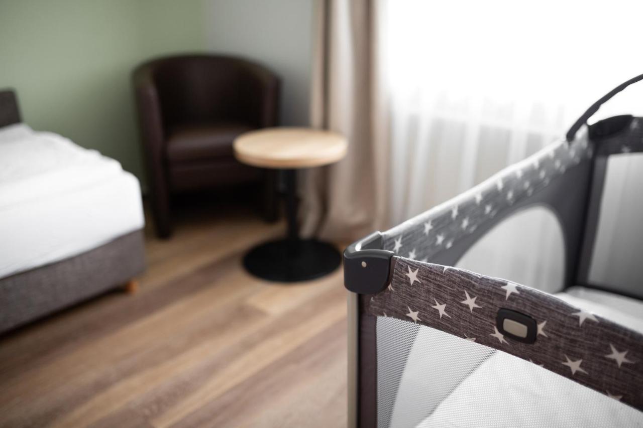 Hotel Froehlich-Hoeche Uslar Ngoại thất bức ảnh